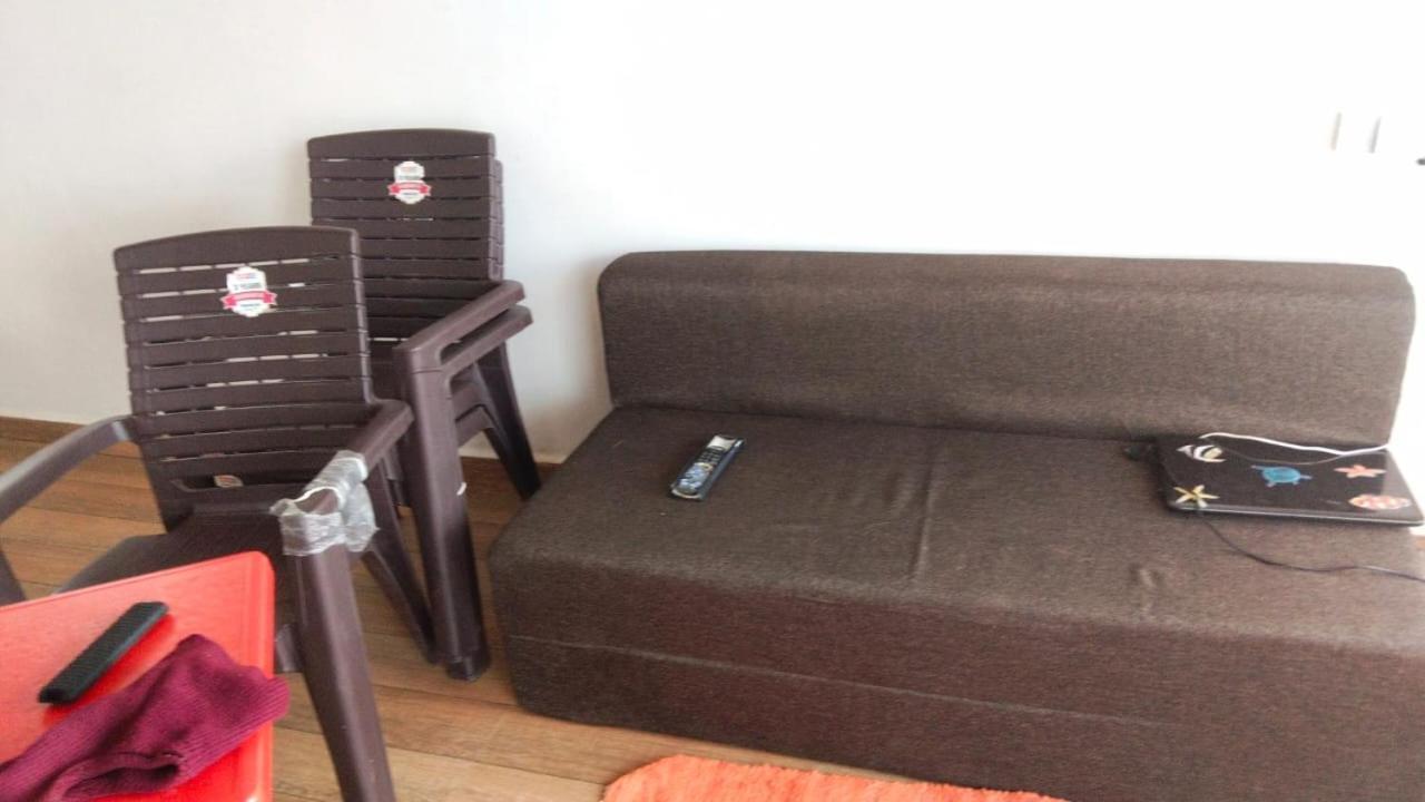 Villa Joy House - 1 Bhk Cozy Entire House (Adults Only) Udagamandalam Exterior foto